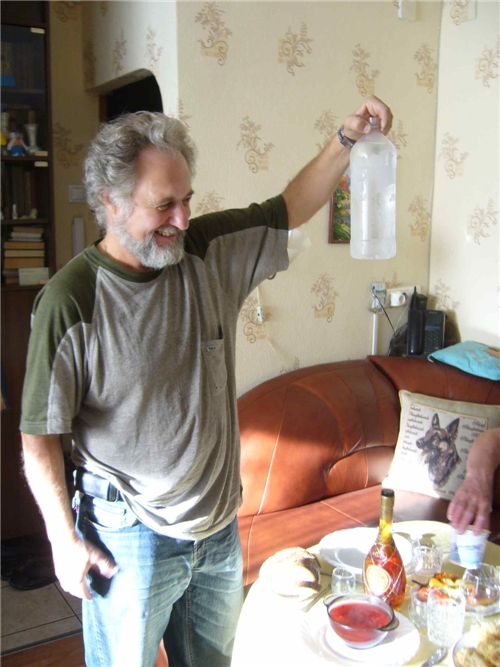 p0000015.jpg (246996 bytes)